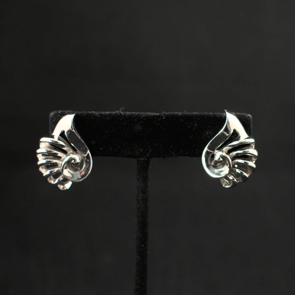 Silver Shell Swirl Vintage Earrings Cats Like Us