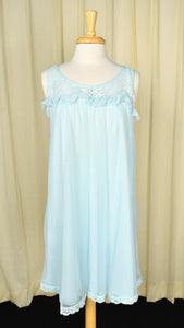 Val Mode Vintage 1960s Baby Blue Lace Nightgown Cats Like Us