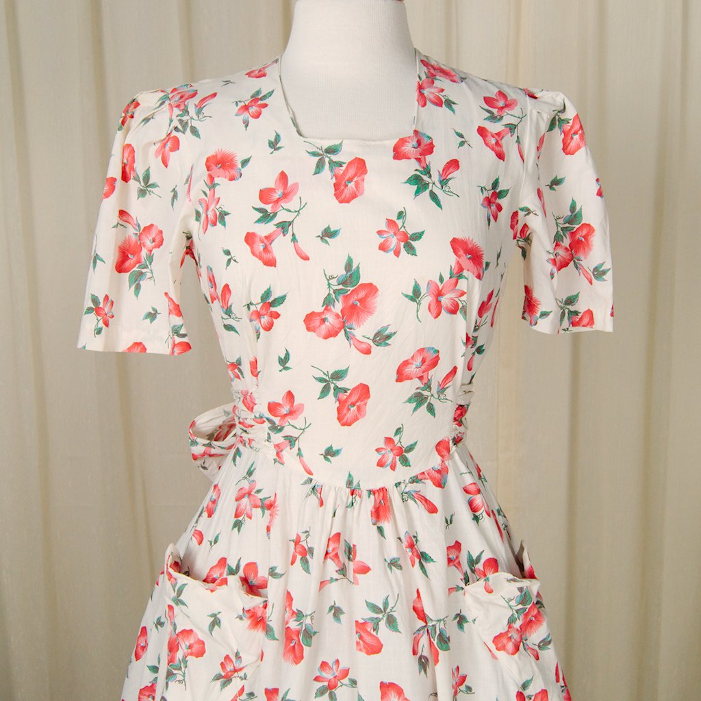 Vintage 1930s Petunia Floral Gown Womens Dress by Lord & Taylor Fifth Ave  MED – Cats Like Us