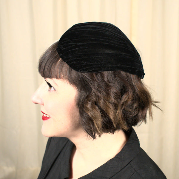 Vintage 1950s Black Velvet Teardrop Hat Cats Like Us