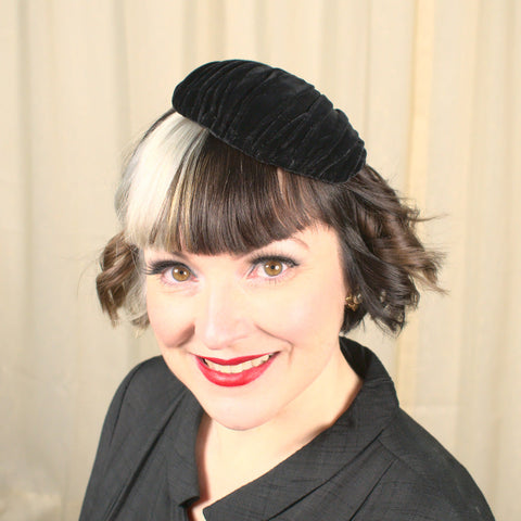 Vintage 1950s Black Velvet Teardrop Hat Cats Like Us