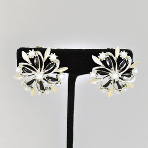 Vintage Black & White Flower Earrings Cats Like Us