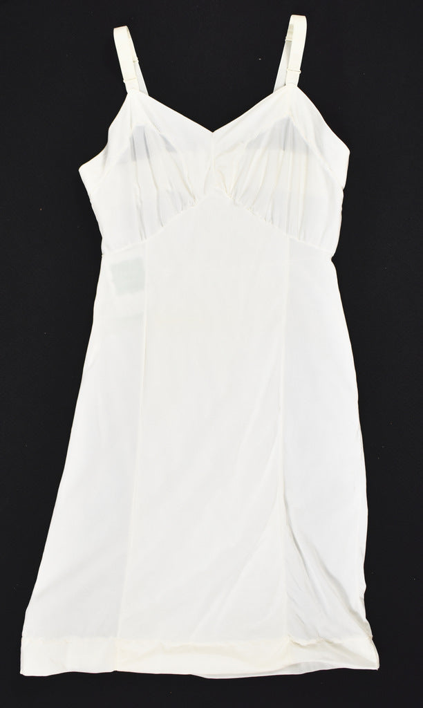 Vintage Off White Scallop Emb Full Slip Cats Like Us