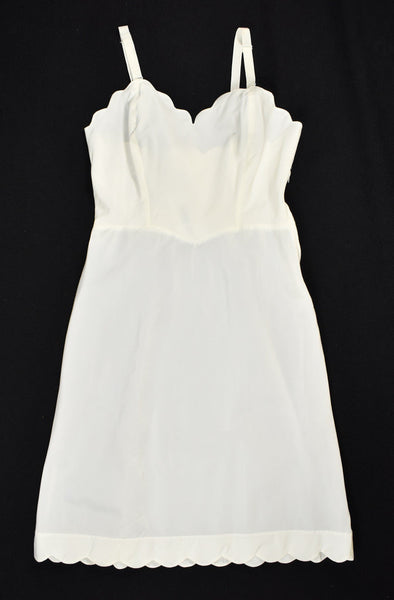 Vintage Off White Scallop Full Slip Cats Like Us