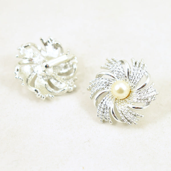 Vintage Pinwheel Swirl Pearl Earrings Cats Like Us