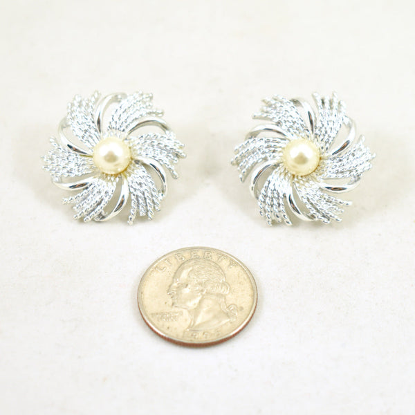 Vintage Pinwheel Swirl Pearl Earrings Cats Like Us