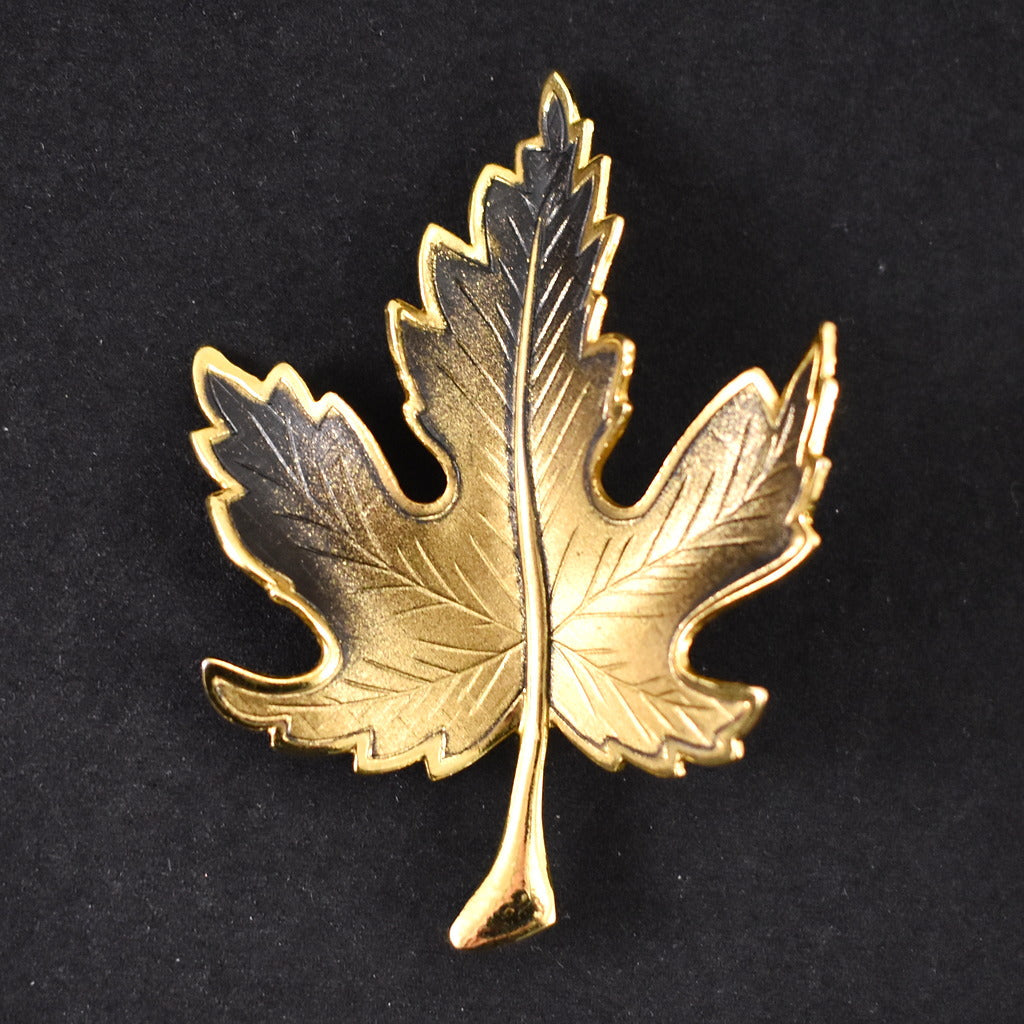 Vintage Simple Maple Leaf Brooch Pin Cats Like Us